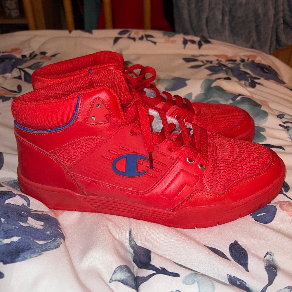 Men’s size 12 champion shoes